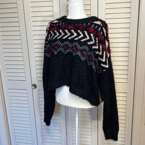 Frye Sweaters - NWT FRYE XL boho funky cropped knit sweater with gorgeous accents!